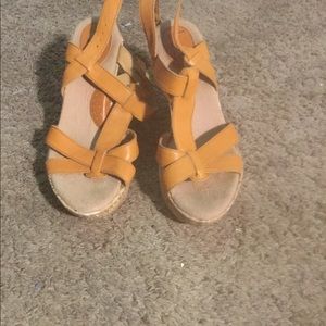 Open toe boc wedges